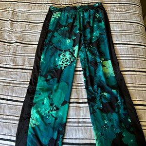 Fabletics jogger pants